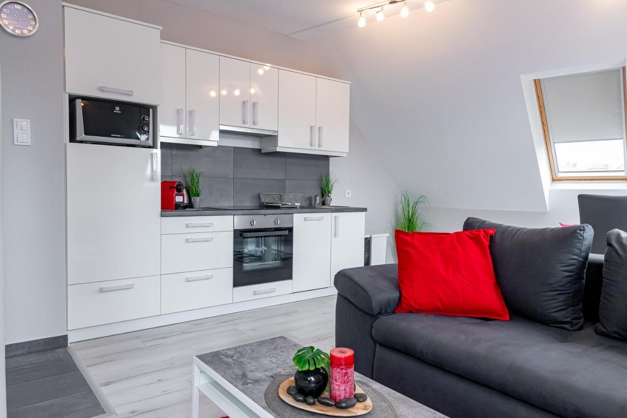 Grey Suites Pécs Zewnętrze zdjęcie