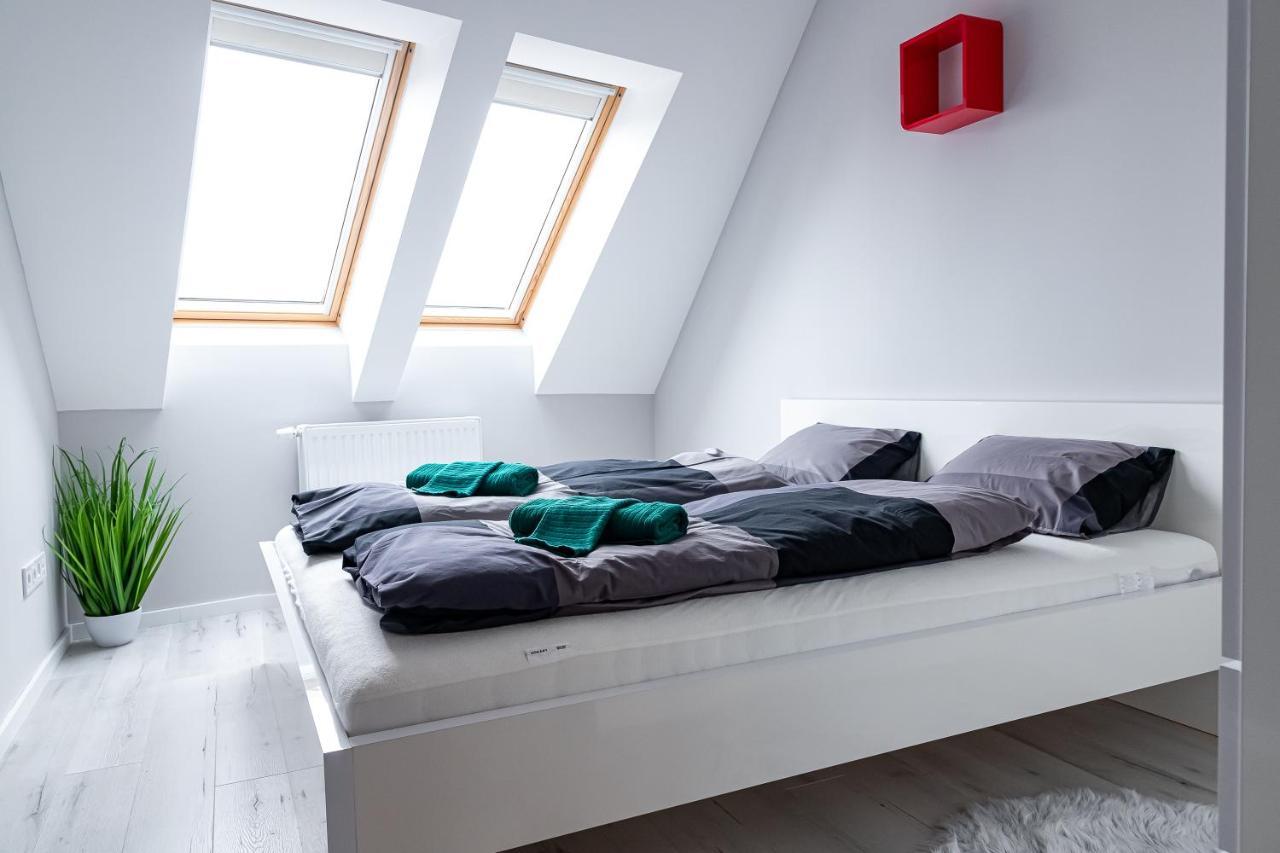 Grey Suites Pécs Zewnętrze zdjęcie