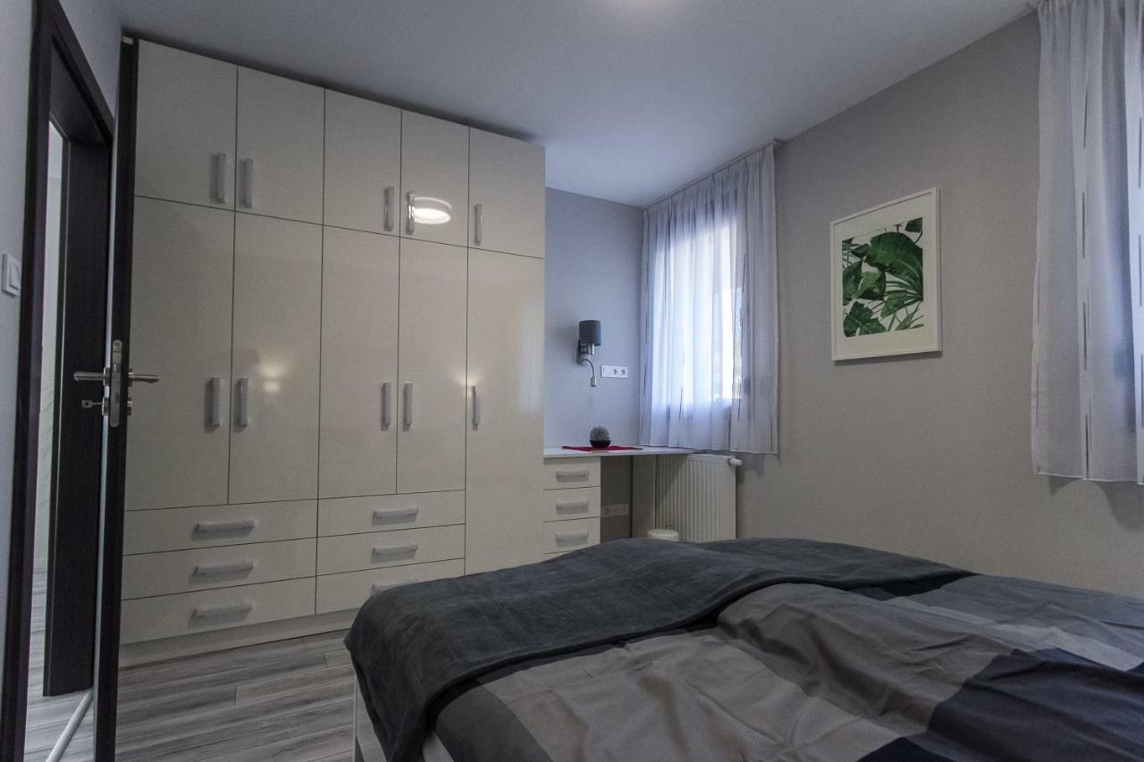 Grey Suites Pécs Zewnętrze zdjęcie