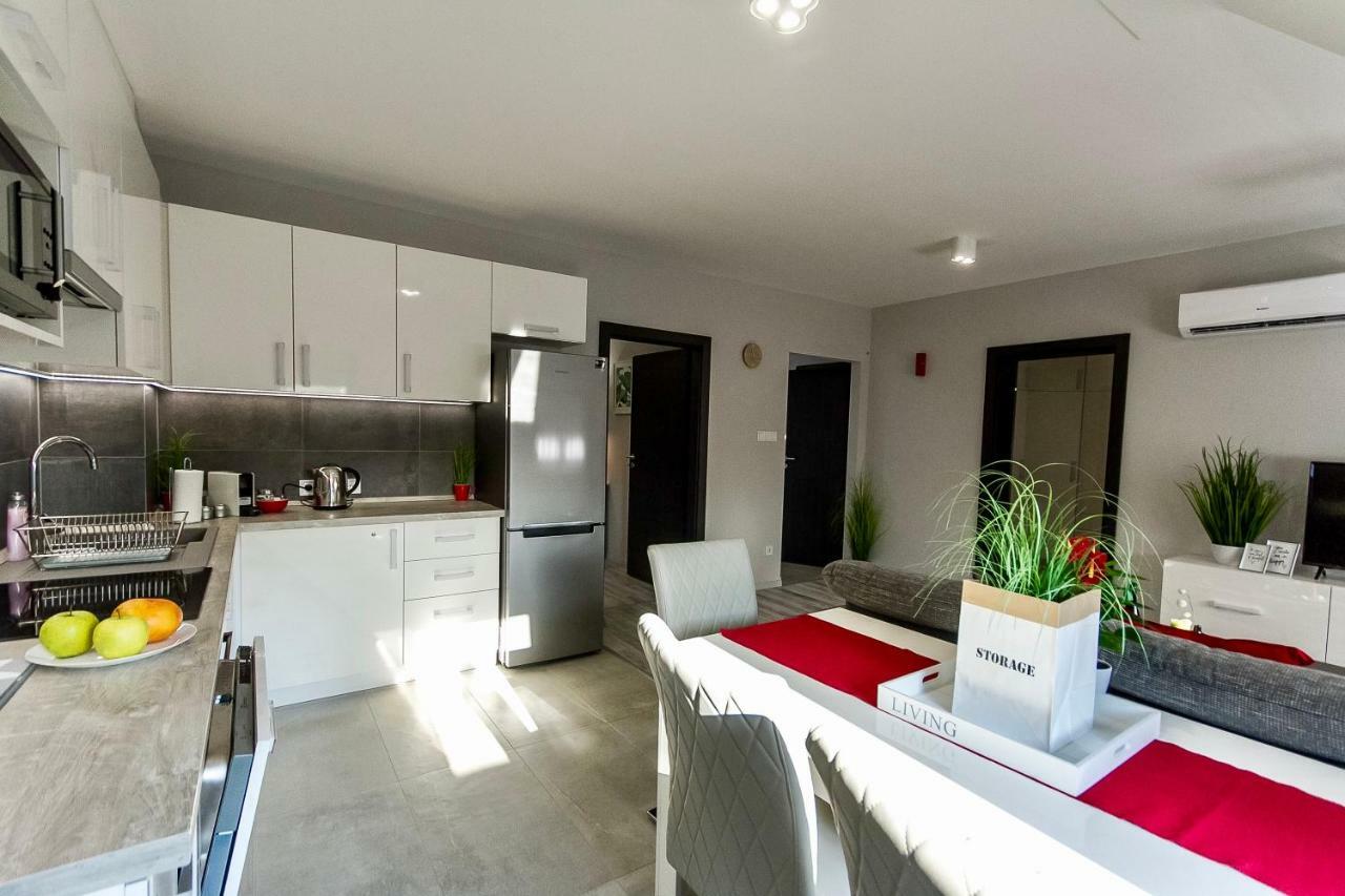 Grey Suites Pécs Zewnętrze zdjęcie