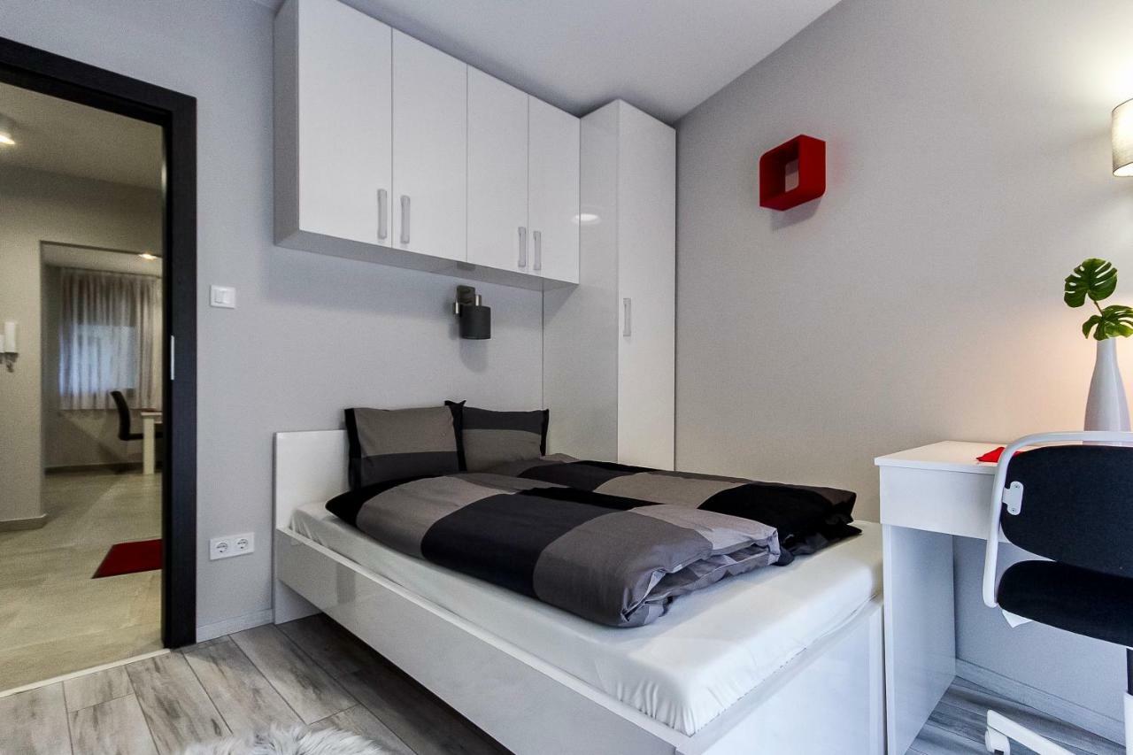 Grey Suites Pécs Zewnętrze zdjęcie