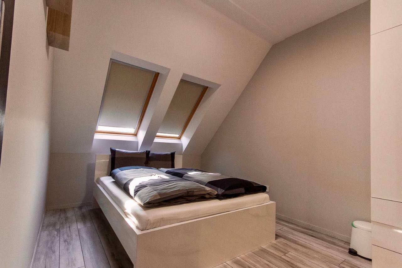 Grey Suites Pécs Zewnętrze zdjęcie