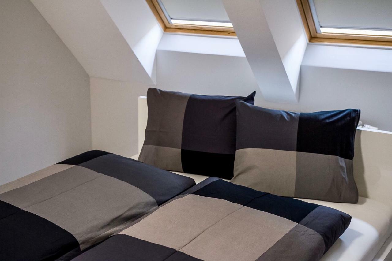 Grey Suites Pécs Zewnętrze zdjęcie