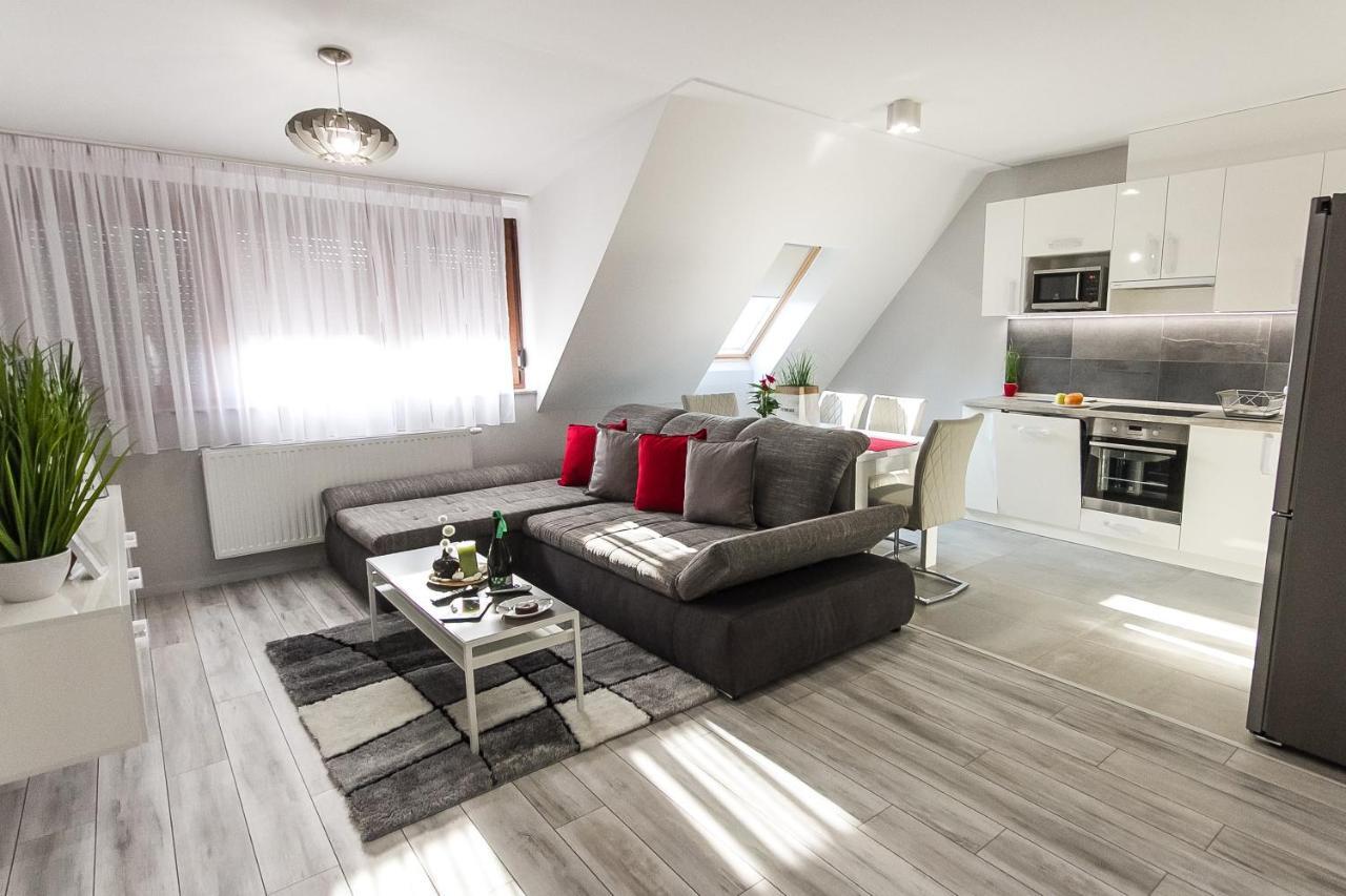 Grey Suites Pécs Zewnętrze zdjęcie
