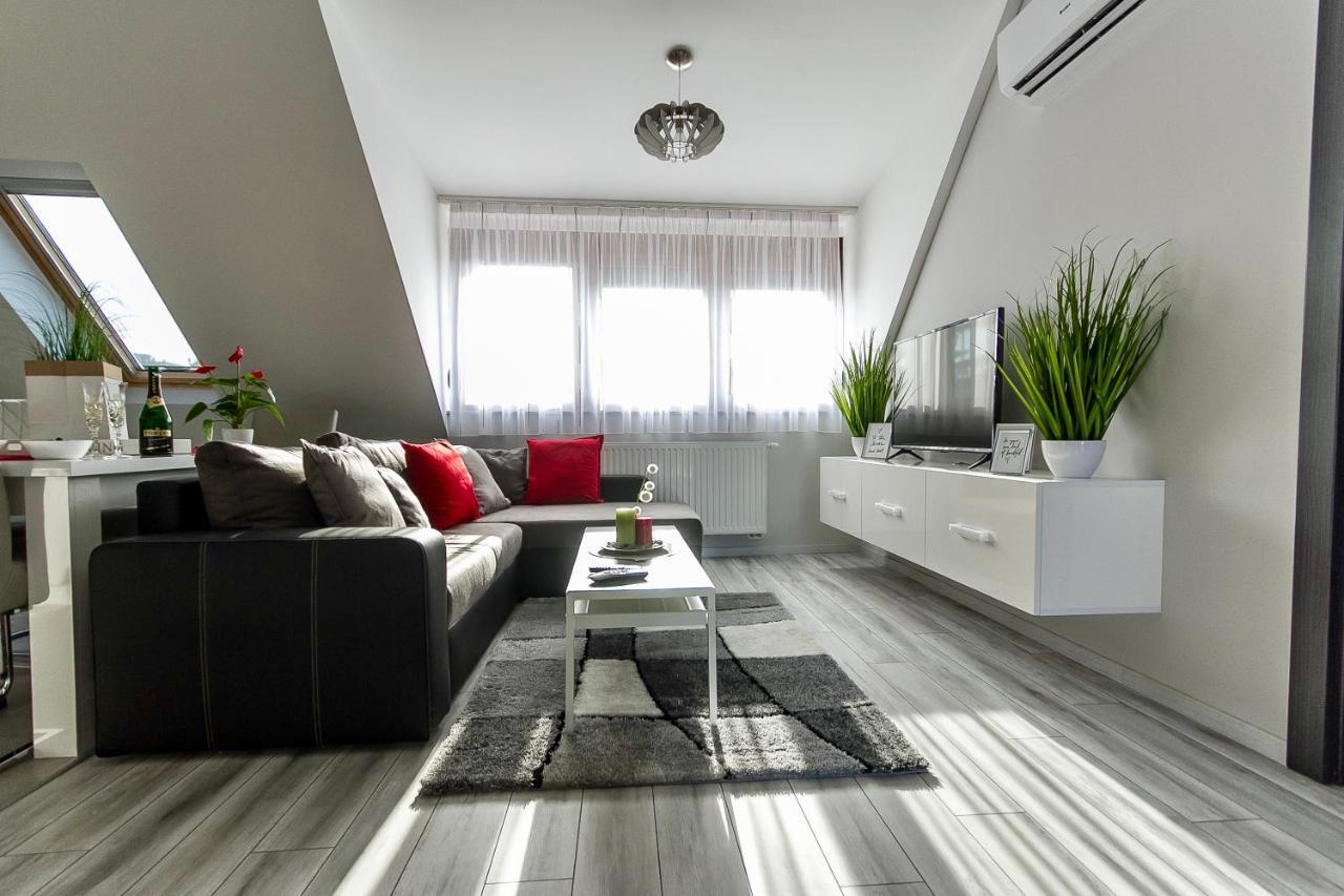 Grey Suites Pécs Zewnętrze zdjęcie